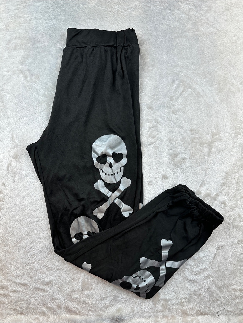 Lance Women’s Medium Black Skull Heart Eyes Jogger Lounge Pants Gothic Stretch